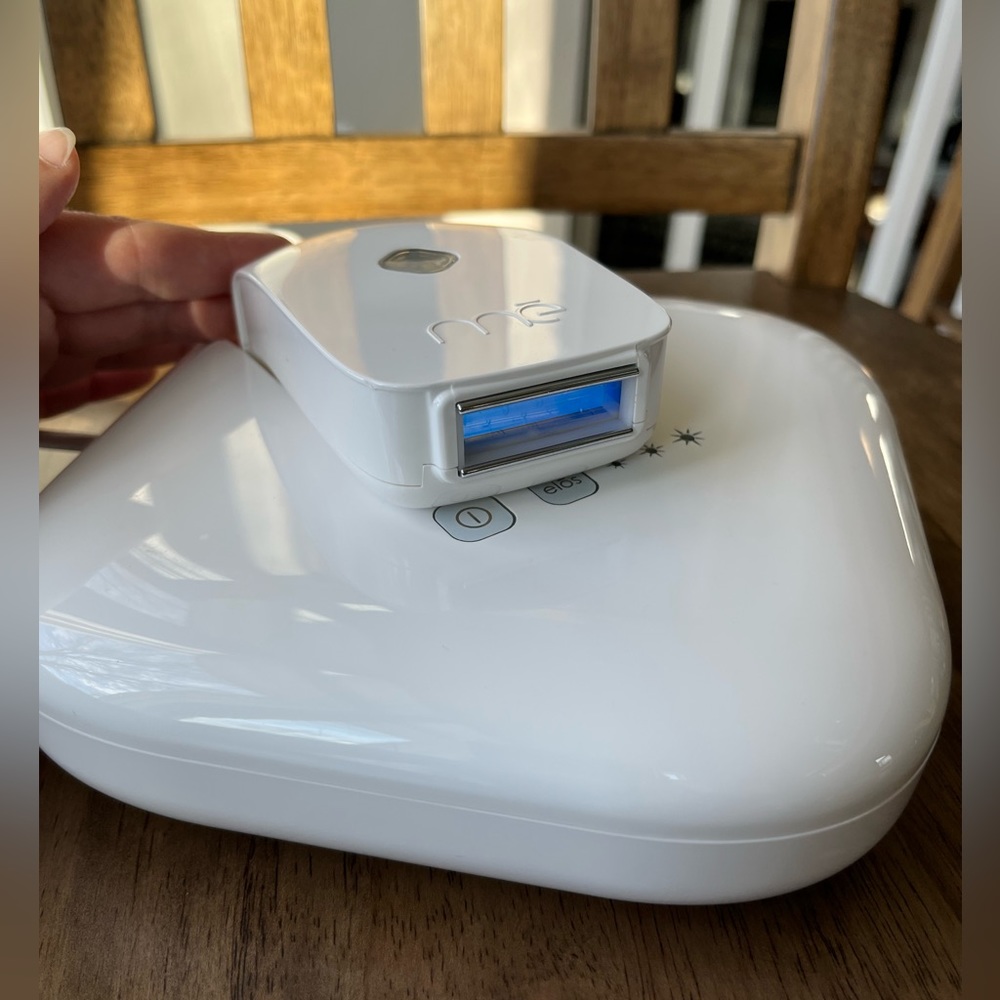 Sleek: Permanent Hair Reduction Device